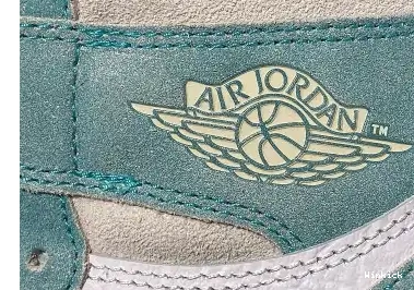 AIR AIR - HIGH JORDAN 1 'TURBO RETRO JORDAN GREEN' 555088-311 - OG 0525